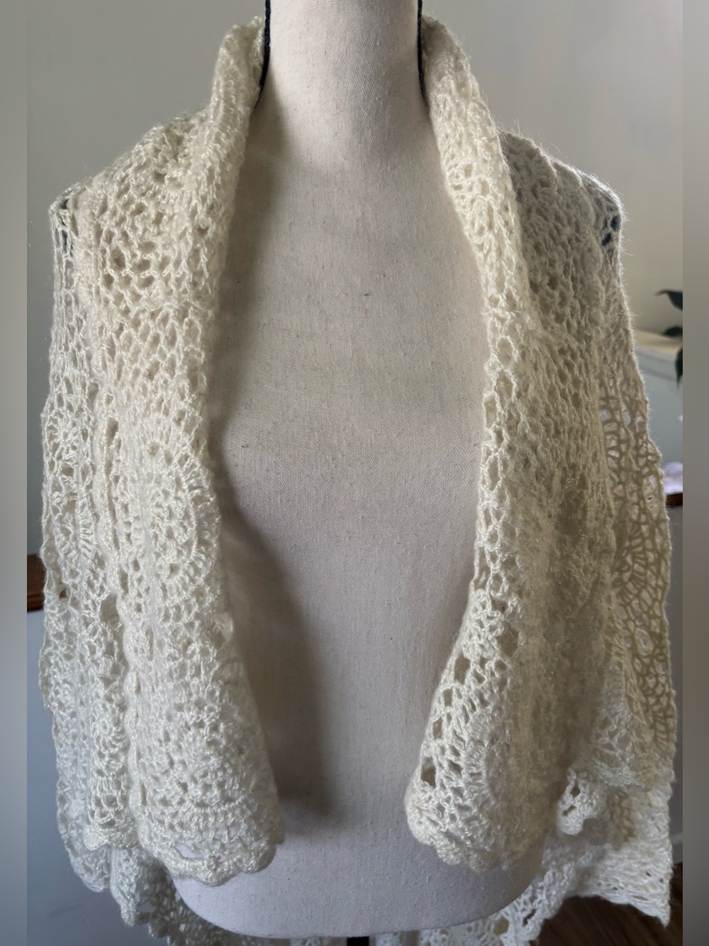 Bebe Crochet Open Front Knit Cardigan - Picture 4 of 7